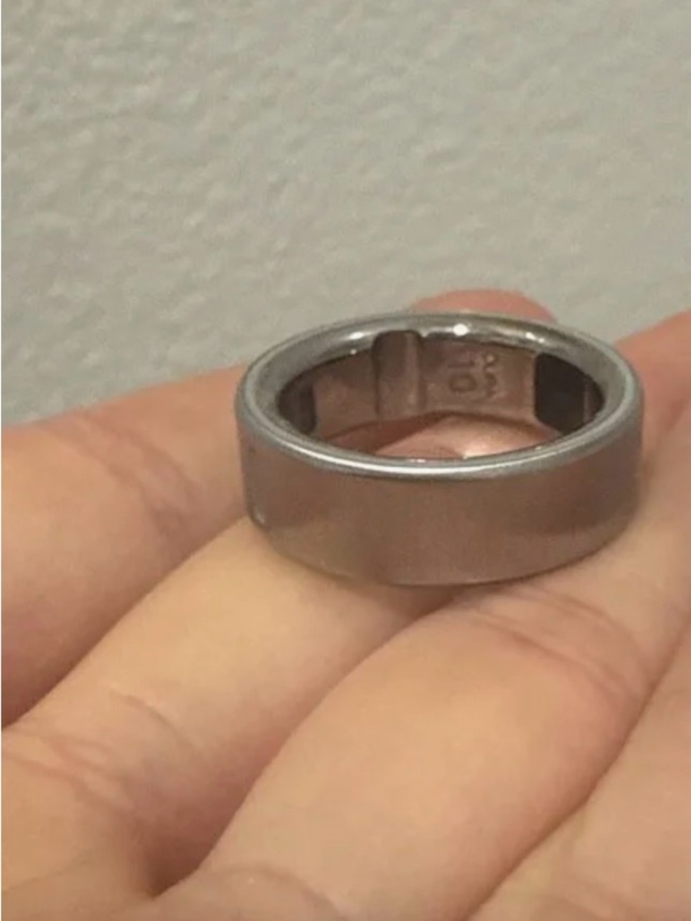 Oura Smart Ring Metallic Gray Oura Ring
